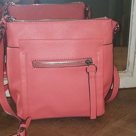 Pink purse - Picture 2 of 2